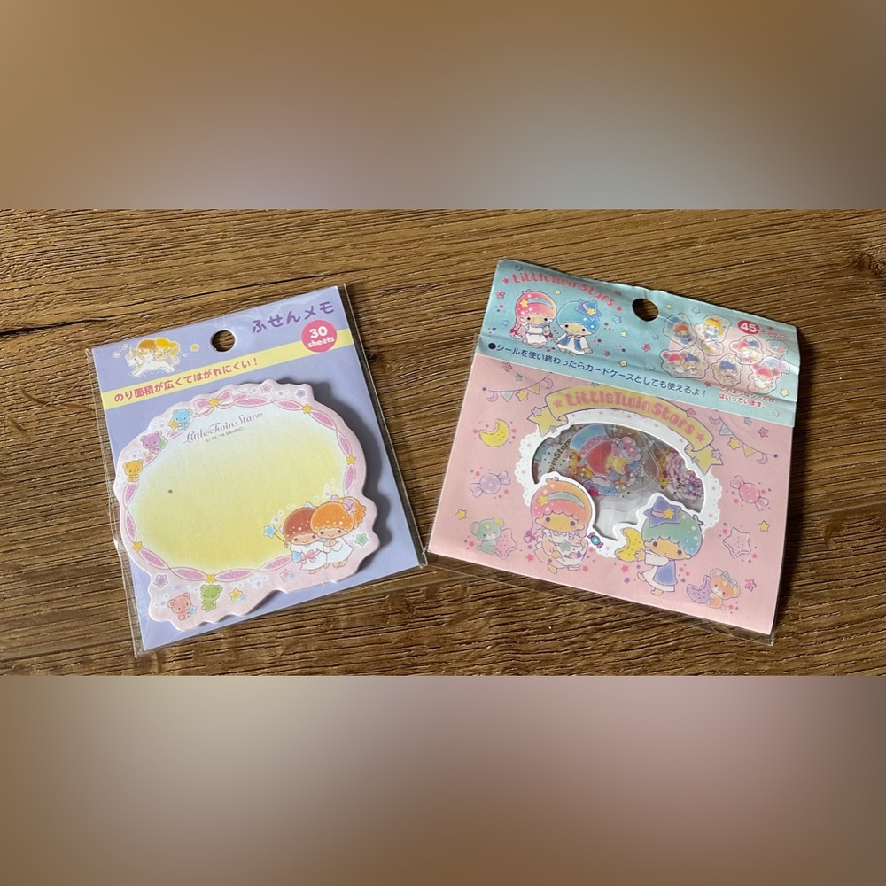 LITTLE TWIN STARS-NWT Sticker & Notepad Set